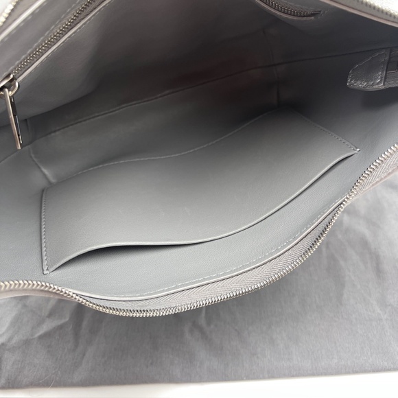 BALENCIAGA Silver Metallic calfskin Leather Mary-Kate Shoulder sling hobo Bag - Picture 9 of 11